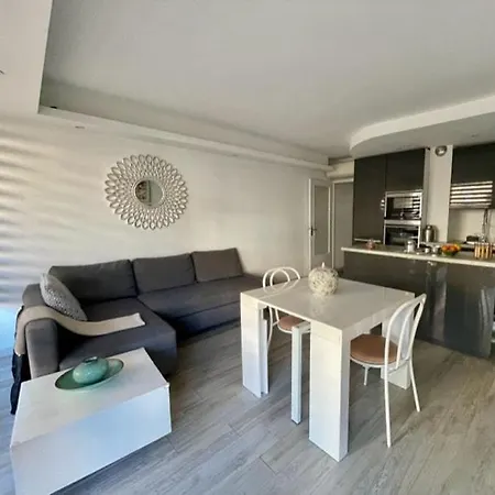 Charmant Plein Centre Apartamento *